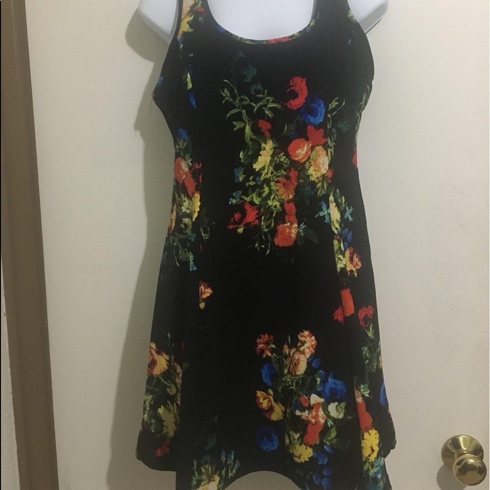 Juniors black floral skater dress size L - Picture 1 of 5